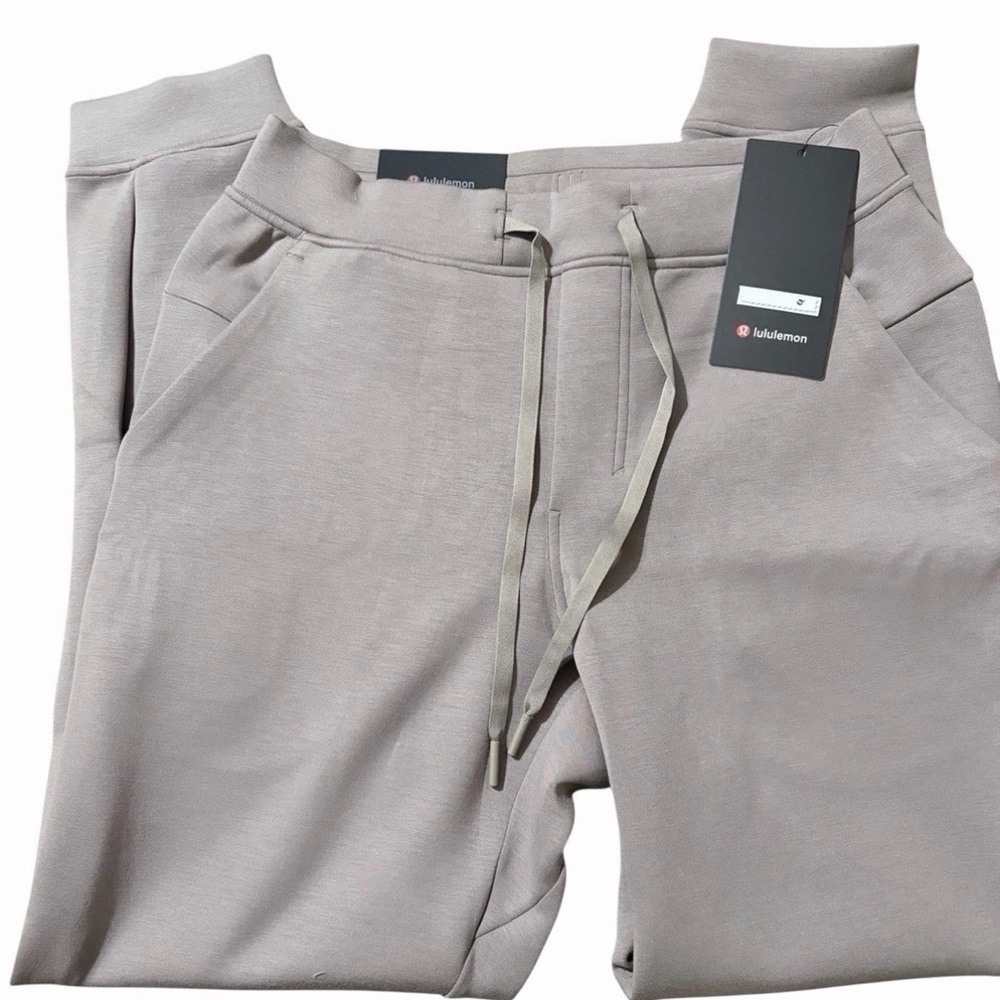 lululemon athletica Men's Gray Joggers